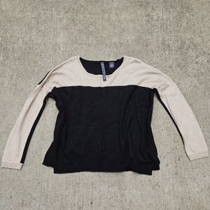 Black and cream Payton angora cashmere Pullover sweater small